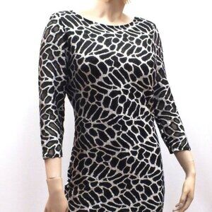 Sexy Long Sleeve Dress Black and White Low Back Dress - Size M / Size L - NEW !